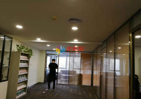 正东国际大厦（雍景台国际公寓）