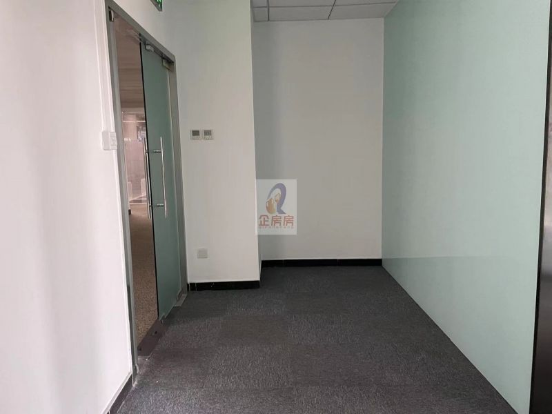 东润商厦