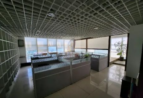 依斯特大厦 