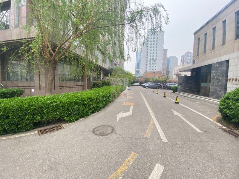 广渠路42号院